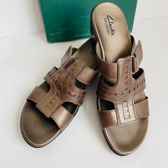 Clarks Womens Leather Sandals Comfort Shoes Metallic Size 9M NEW - Picture 1 of 10